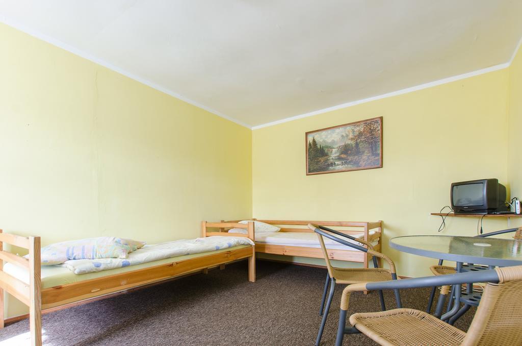 Agroturystyka "Dworek U Pelcow" Ryn  Bagian luar foto